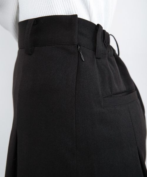 PAGEBOY(ページボーイ)の「プリーツフレアショートパンツ(パンツ・ブラック09/チャコールグレー18・F)」の18枚目の写真