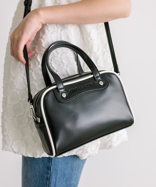 OLIVE des OLIVE（オリーブデオリーブ）の「ミニスポーツバッグ（バッグ・レディース・ボルドー/ブラック・FREE）」の2枚目の写真