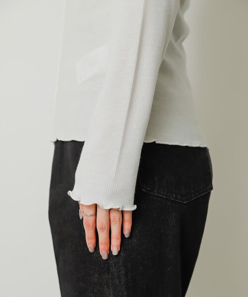 SENSE OF PLACE by URBAN RESEARCH（センスオブプレイスバイアーバンリサーチ）の「メローハイネックトップ（トップス・レディース・OFF WHITE/CHARCOAL/BLACK/ORANGE・one）」の13枚目の写真
