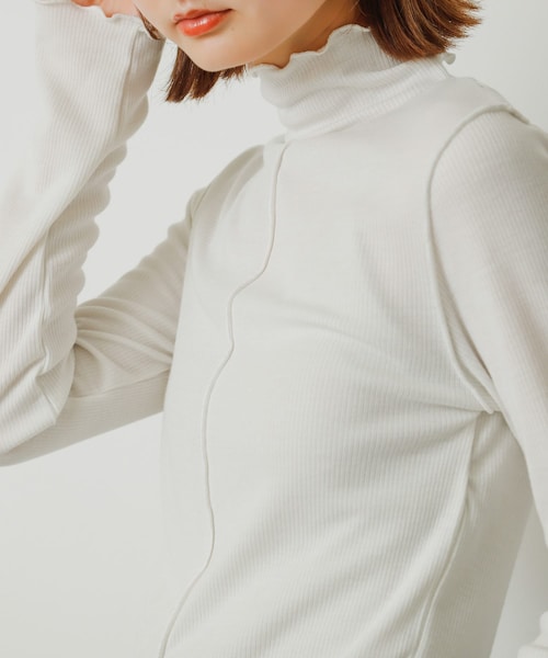 SENSE OF PLACE by URBAN RESEARCH（センスオブプレイスバイアーバンリサーチ）の「メローハイネックトップ（トップス・レディース・OFF WHITE/CHARCOAL/BLACK/ORANGE・one）」の4枚目の写真