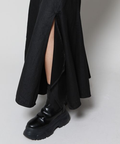 PAGEBOY（ページボーイ）の「コーティングデニムスカート（スカート・レディース・ブラック09・S/M）」の16枚目の写真