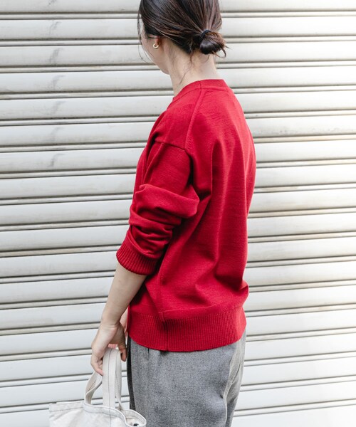 FORK&SPOON（フォークアンドスプーン）の「『洗濯可』FORK&SPOON ウーステッドヤーンクルーネックニット（トップス・レディース・IVORY/RED/BLKxIVO/DARKBLUE・1）」の5枚目の写真