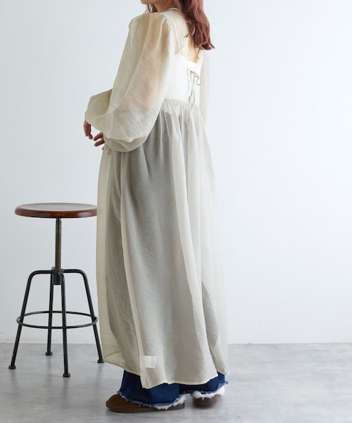 w closet（ダブルクローゼット）の「長袖ボリュームスリーブワンピース（ワンピース/ドレス・レディース・グレージュ/ブラウン・FREE）」の10枚目の写真