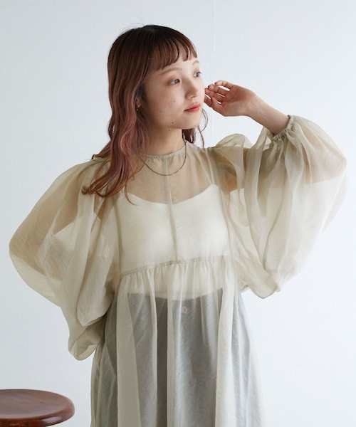 w closet（ダブルクローゼット）の「長袖ボリュームスリーブワンピース（ワンピース/ドレス・レディース・グレージュ/ブラウン・FREE）」の11枚目の写真