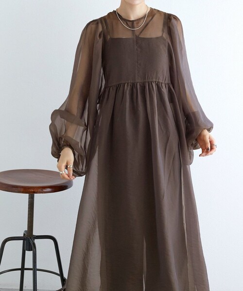 w closet（ダブルクローゼット）の「長袖ボリュームスリーブワンピース（ワンピース/ドレス・レディース・グレージュ/ブラウン・FREE）」の19枚目の写真
