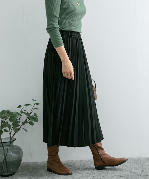 URBAN RESEARCH DOORS（アーバンリサーチドアーズ）の「プリーツロングスカート（スカート・レディース・DARK RED/BLACK/KHAKI・M）」の7枚目の写真