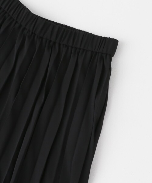 URBAN RESEARCH DOORS（アーバンリサーチドアーズ）の「プリーツロングスカート（スカート・レディース・DARK RED/BLACK/KHAKI・M）」の16枚目の写真