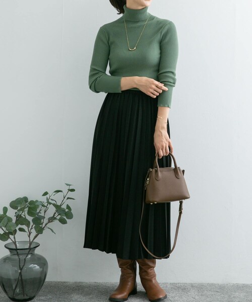 URBAN RESEARCH DOORS（アーバンリサーチドアーズ）の「プリーツロングスカート（スカート・レディース・DARK RED/BLACK/KHAKI・M）」の12枚目の写真