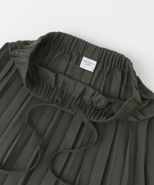 URBAN RESEARCH DOORS（アーバンリサーチドアーズ）の「プリーツロングスカート（スカート・レディース・DARK RED/BLACK/KHAKI・M）」の19枚目の写真