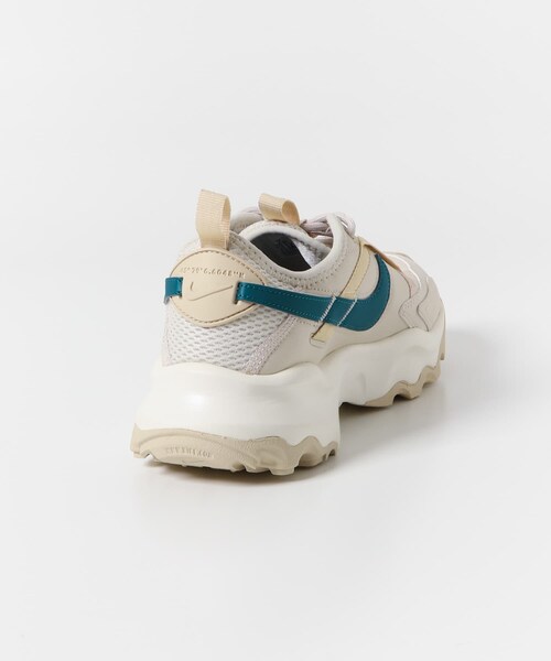 NIKE（ナイキ）の「NIKE ナイキウィメンズTC7900（シューズ・レディース・セイル/ウッドブラウン・23/23.5/24）」の5枚目の写真