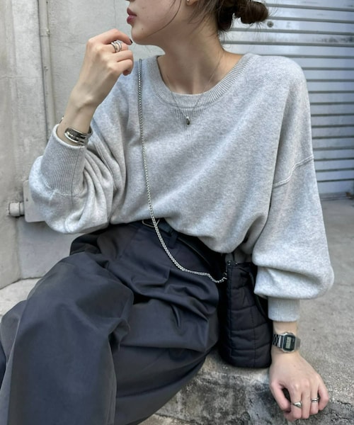 CIAOPANIC TYPY（チャオパニックティピー）の「スウェットライクボリュームスリーブニット（ニット/セーター・レディース・ホワイト/オレンジ/パープル/レッド/グレー/ブラック/ダークグリーン/オフホワイト・ONE）」の2枚目の写真