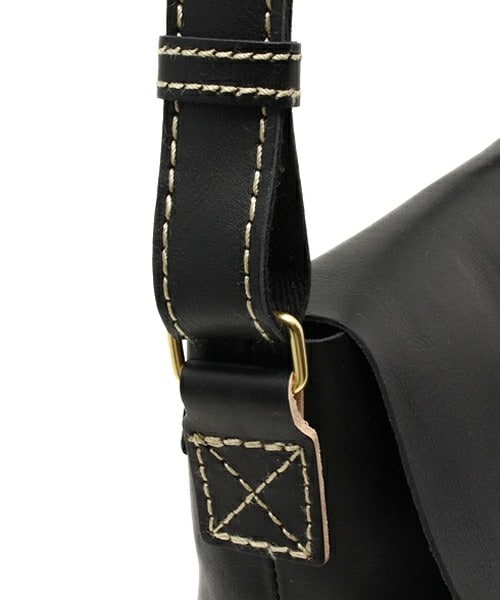 FREAK'S STORE（フリークスストア）の「カラーレザーショルダーバッグ（その他・メンズ・ブラック/キャメル/カーキ/ブラウン・ONE SIZE）」の10枚目の写真