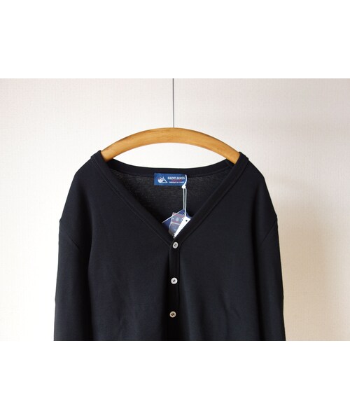 SAINT JAMES（セントジェームス）の「【ラスト1枚！】SAINTJAMES セントジェームス V-NECK COTTON CARDIGAN Vネックコットンカーディガン NOIR ブラック【正規取り扱い品】（カーディガン/ボレロ・メンズ・その他）」の9枚目の写真