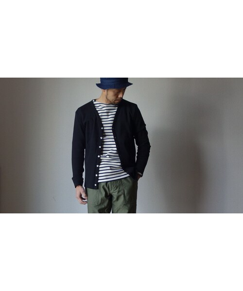 SAINT JAMES（セントジェームス）の「【ラスト1枚！】SAINTJAMES セントジェームス V-NECK COTTON CARDIGAN Vネックコットンカーディガン NOIR ブラック【正規取り扱い品】（カーディガン/ボレロ・メンズ・その他）」の2枚目の写真