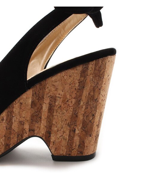 mysty woman（ミスティウーマン）の「コルクソールバックリボンパンプス（シューズ・レディース・アイボリー/レッド系/イエロー/ブラック・M/L）」の9枚目の写真