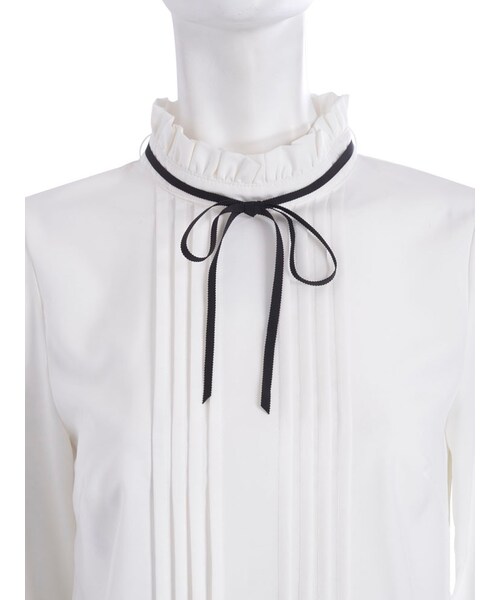 EATME（イートミー）の「グログランリボン付スタンドブラウス（トップス・レディース・アイボリー/ライトグレー/ブラック）」の12枚目の写真