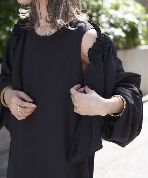 Omekashi(オメカシ)の「【オケージョン/結婚式】ボレロセットドレス(ワンピース/ドレス・レディース・ベージュ/ブラック・36/38)」の2枚目の写真