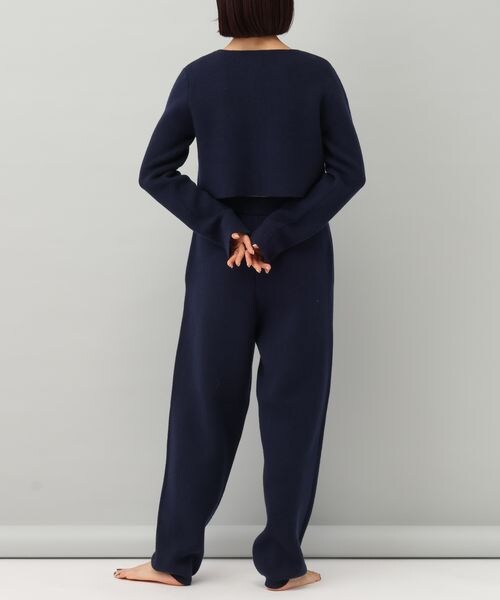 A part by（アパートバイ）の「カシミヤコンパクトニットカーディガン/WEB先行予約（トップス・レディース・チャコールグレー 18/ネイビー 88・F）」の11枚目の写真