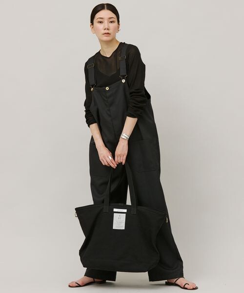 Curensology（カレンソロジー）の「＜Curensology×sita parantica＞BIG