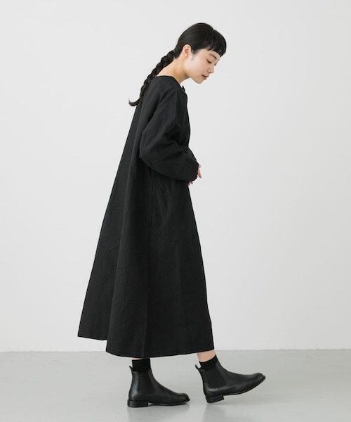 Vlas Blomme（ヴラスブラム）の「Vlas Blomme Cotton Linenラチネワンピース（ワンピース/ドレス・レディース・Black・FREE）」の4枚目の写真