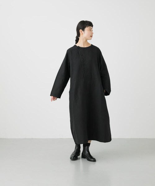 Vlas Blomme（ヴラスブラム）の「Vlas Blomme Cotton Linenラチネワンピース（ワンピース/ドレス・レディース・Black・FREE）」の6枚目の写真