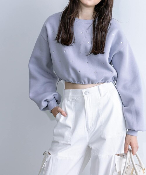 OLIVE des OLIVE（オリーブデオリーブ）の「【WEB/一部店舗限定カラーあり】きらきらクロップドトップス（Tシャツ/カットソー・レディース・オフホワイト/サックスブルー/ブラック/ピンク・FREE）」の3枚目の写真