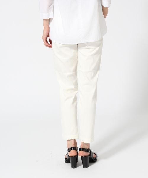 LEPSIM（レプシィム）の「コットン／レーヨン／ＰＵテーパードパンツ（パンツ・レディース・オフ/ベージュ/ライトブルー/ネイビー・Ｍ/Ｌ）」の10枚目の写真