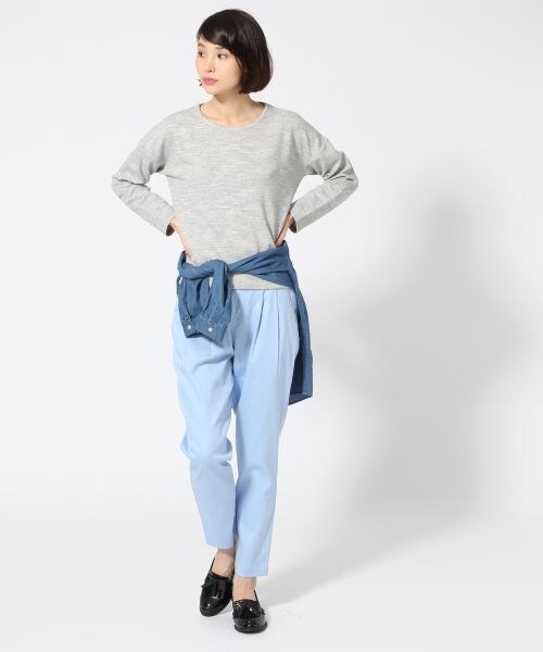 LEPSIM（レプシィム）の「コットン／レーヨン／ＰＵテーパードパンツ（パンツ・レディース・オフ/ベージュ/ライトブルー/ネイビー・Ｍ/Ｌ）」の7枚目の写真