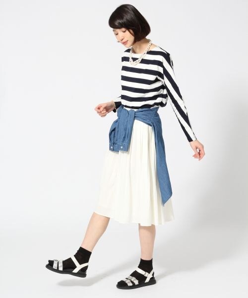 LEPSIM(レプシィム)の「スソケシランダムプリーツスカート(スカート・レディース・オフ/イエロー/サックス/ダークネイビー・M/L)」の5枚目の写真