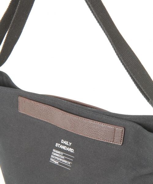 RAGEBLUE（レイジブルー）の「【先行予約】＜3WAY仕様＞キャンバスショルダーバッグ（バッグ・メンズ・ホワイト/ブラック/オリーブ/ネイビー・ONE SIZE）」の13枚目の写真