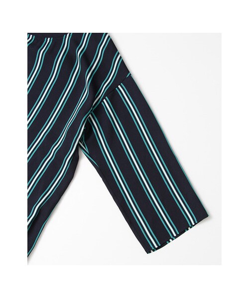 URBAN RESEARCH（アーバンリサーチ）の「レジメンストライプブラウス（トップス・レディース・OFF×YEL/NVY×GRN・FREE）」の11枚目の写真