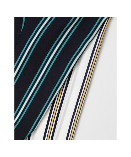 URBAN RESEARCH（アーバンリサーチ）の「レジメンストライプブラウス（トップス・レディース・OFF×YEL/NVY×GRN・FREE）」の13枚目の写真