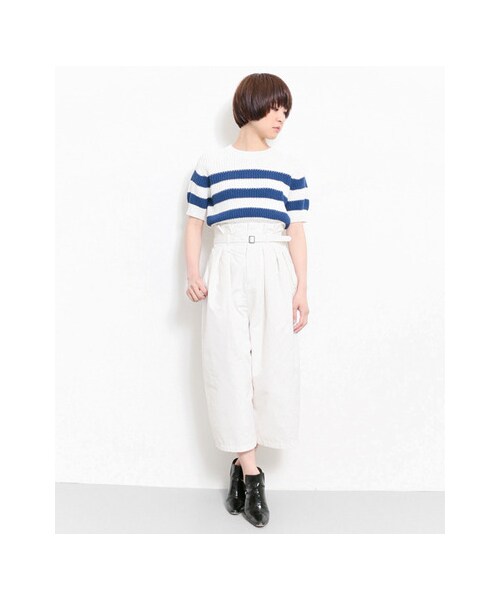 KBF(ケイビーエフ)の「クロップドビッグパンツ(パンツ・レディース・L.KHAKI/WHITE/BLACK・one)」の4枚目の写真