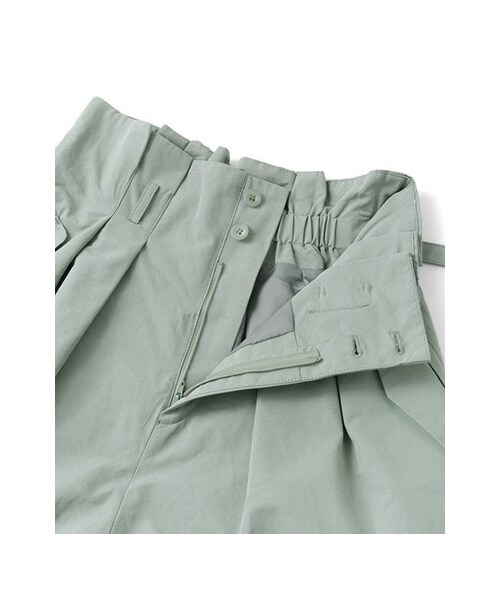 KBF(ケイビーエフ)の「クロップドビッグパンツ(パンツ・レディース・L.KHAKI/WHITE/BLACK・one)」の12枚目の写真
