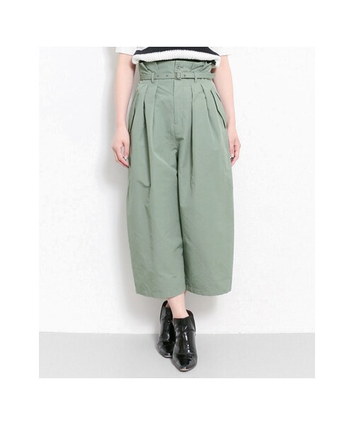 KBF(ケイビーエフ)の「クロップドビッグパンツ(パンツ・レディース・L.KHAKI/WHITE/BLACK・one)」の7枚目の写真