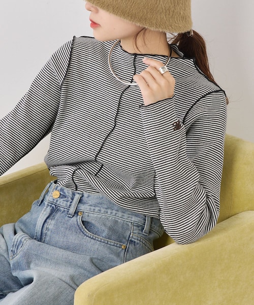 PUAL CE CIN（ピュアルセシン）の「ニュアンスロゴ刺繍プチハイネックテレコメローカットソー（Tシャツ/カットソー・レディース・オフホワイト/ブラウン/ブラック/その他12・FREE）」の4枚目の写真