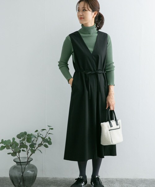 URBAN RESEARCH DOORS(アーバンリサーチドアーズ)の「『UR TECH』ツイルフレアジャンパースカート(ワンピース/ドレス・レディース・CHARCOAL/BLACK/CHOCO・M)」の8枚目の写真
