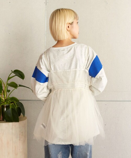 w closet（ダブルクローゼット）の「チュールオーバーキャミソール（トップス・レディース・エクリュ/ブラック/オフホワイト/クロB・FREE）」の11枚目の写真