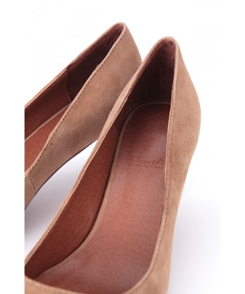 Danny&Anne（ダニーアンドアン）の「Square heel suede pumps（シューズ・レディース・BEIGE/BLUE/RED・S/M/L）」の7枚目の写真