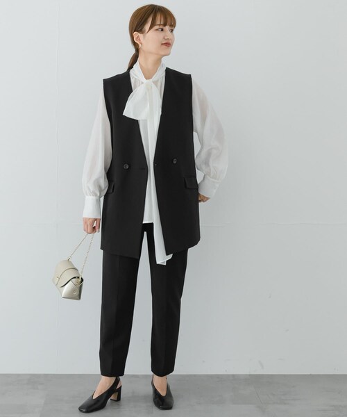 URBAN RESEARCH（アーバンリサーチ）の「ボリュームボウタイブラウス（トップス・レディース・WHITE/NAVY・FREE）」の9枚目の写真