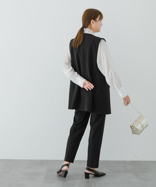 URBAN RESEARCH（アーバンリサーチ）の「ボリュームボウタイブラウス（トップス・レディース・WHITE/NAVY・FREE）」の11枚目の写真
