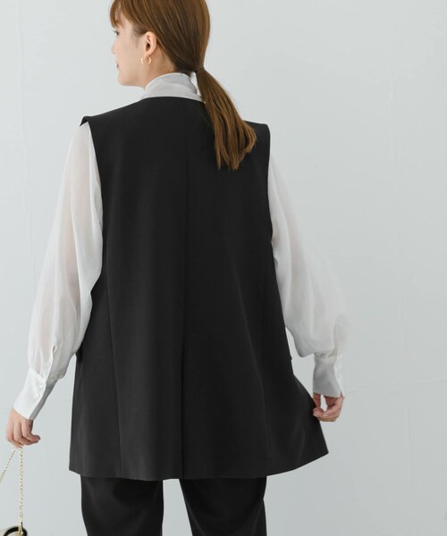 URBAN RESEARCH（アーバンリサーチ）の「ボリュームボウタイブラウス（トップス・レディース・WHITE/NAVY・FREE）」の7枚目の写真