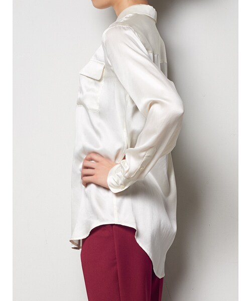 BORNY（ボルニー）の「シルクブロガーシャツ（トップス・レディース・ホワイト/ネイビー・F）」の7枚目の写真