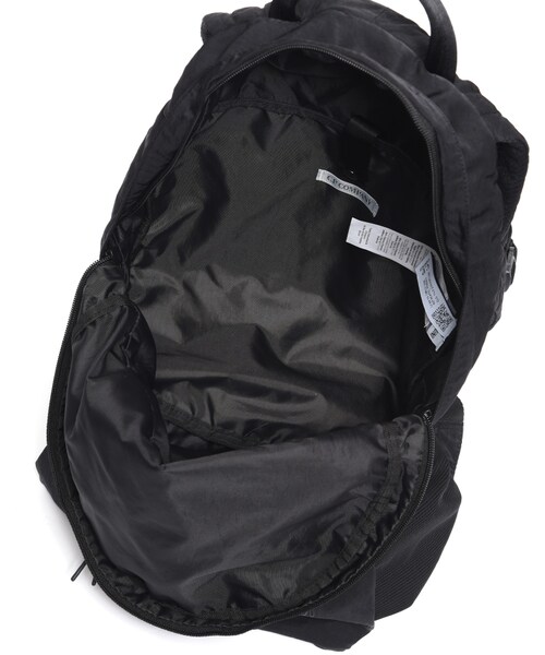 C.P. COMPANY（シーピーカンパニー）の「NYLON B LENS BACKPACK（バッグ・メンズ・BLACK/01・F）」の9枚目の写真