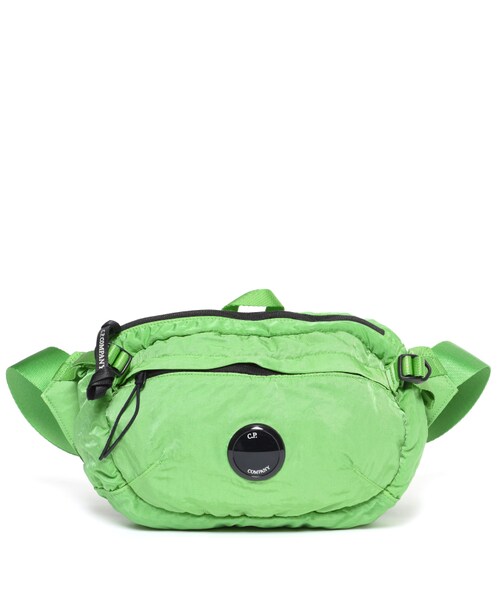 C.P. COMPANY（シーピーカンパニー）の「NYLON B CROSSBODY PACK（バッグ・メンズ・BLACK/01/GREEN/30・F）」の2枚目の写真