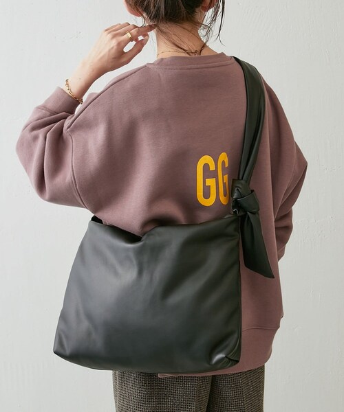 COLLAGE GALLARDAGALANTE（コラージュガリャルダガランテ）の「【PAPILLONNER/パピヨネ】Puffyショルダー（ショルダーバッグ・レディース・ホワイト/ブラック・F）」の2枚目の写真