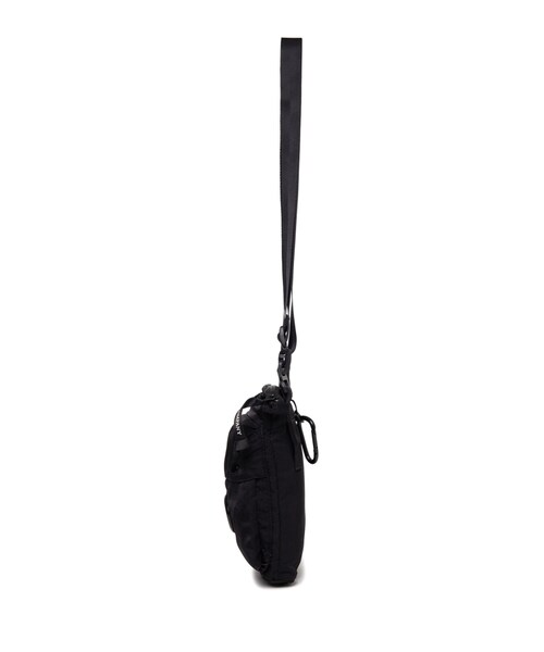 C.P. COMPANY（シーピーカンパニー）の「NYLON B CROSSBODY POUCH（バッグ・メンズ・BLACK/01・F）」の2枚目の写真