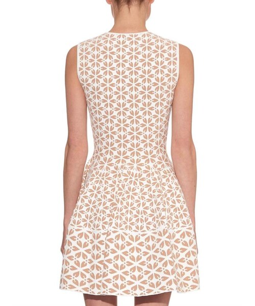 Alexander McQueen（アレキサンダーマックイーン）の「Alexander McQueen Flower-intarsia stretch-knit mini dress（ワンピース・レディース・other・L/M/XS/S）」の4枚目の写真