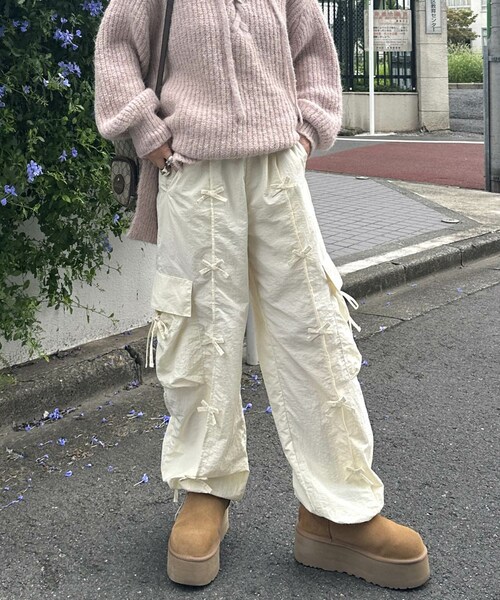 ダブルスタンダードクロージング リボンディテール カーゴパンツ パンツ リボン セール】リボンディテールカーゴパンツ（カーゴパンツ）｜DOUBLE