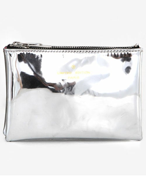 DHOLIC（ディーホリック）の「メタリックカラーチェーン3段ミニバッグ（ショルダーバッグ・レディース・シルバーA/シルバーB/ディープブルー/ブラック・ONE）」の4枚目の写真